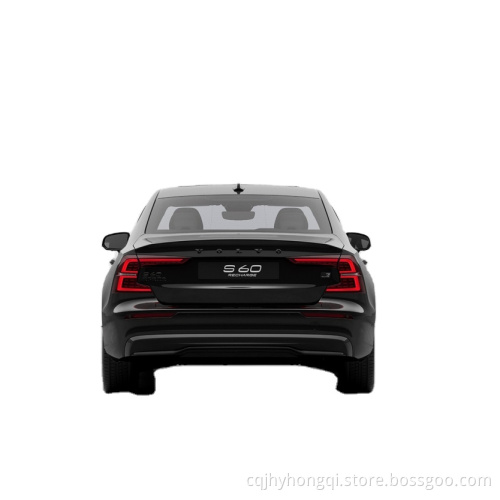 السيارة الكهربائية 2023 Volvo S60 عالية السرعة الجديدة السيارات المكانية طويلة المدى هجينة EV مصنوعة في الصين